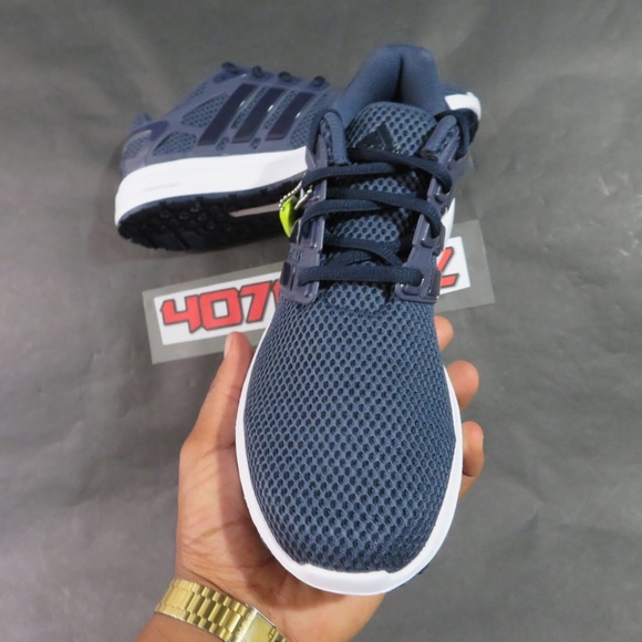 ADIDAS SHOES - Picture 4 of 6